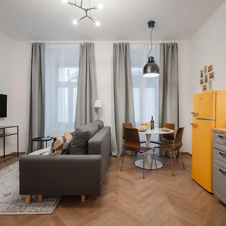 Meloun Center Daire